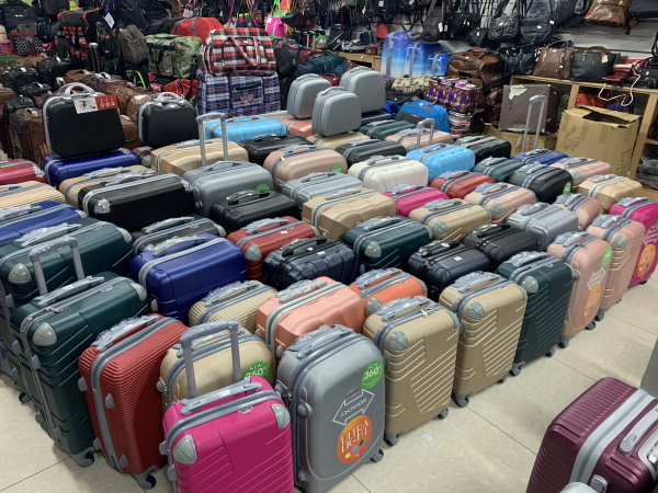 the luggage factory outlet